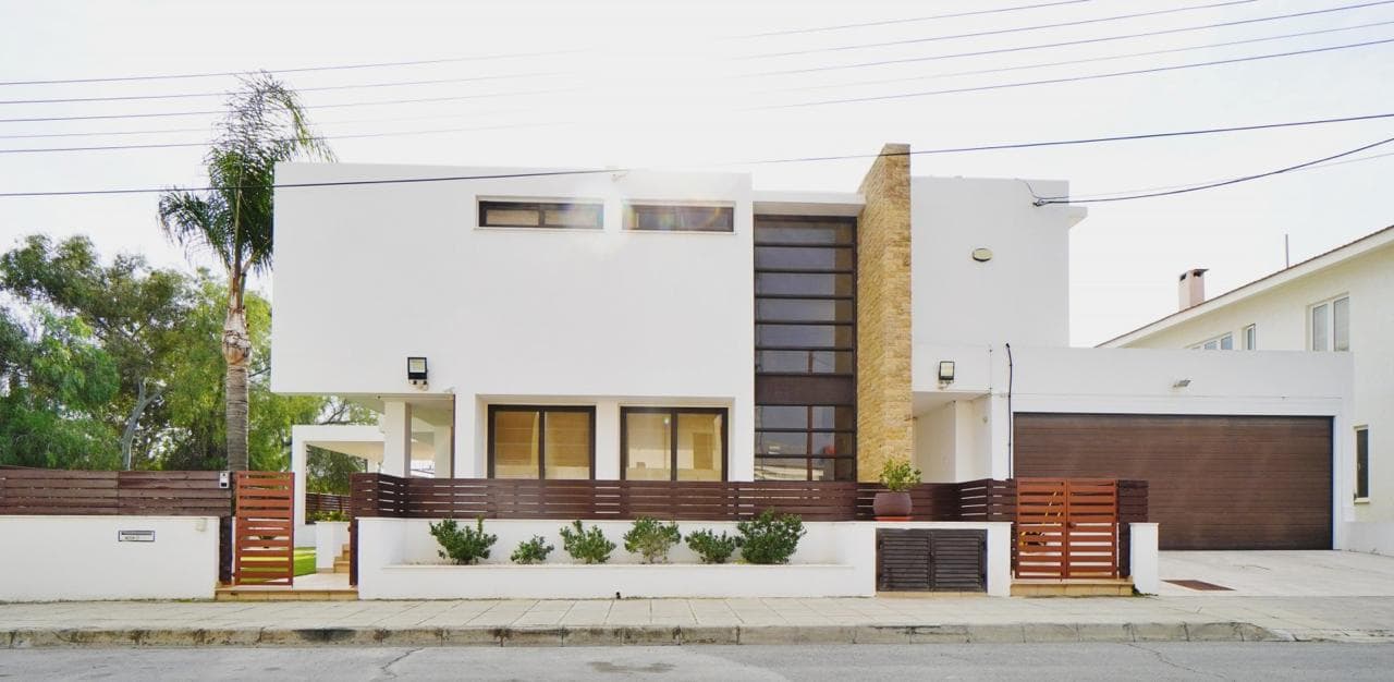4-bedrooms house in Larnaca, Cyprus.