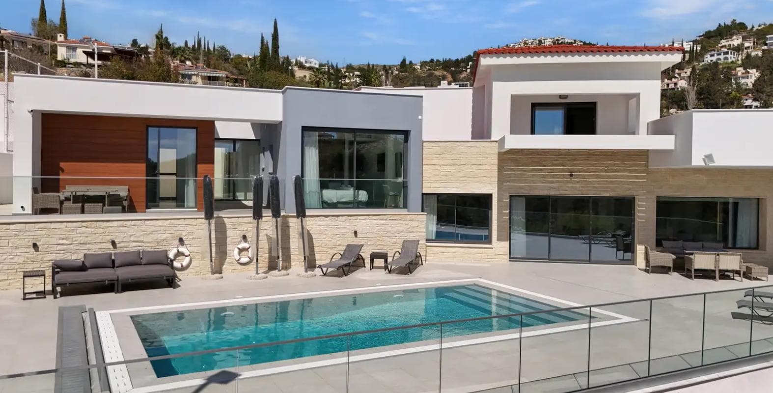 6-bedrooms house in Paphos, Cyprus.