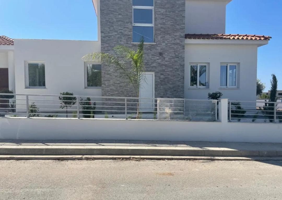 4-bedrooms house in Paphos, Cyprus.