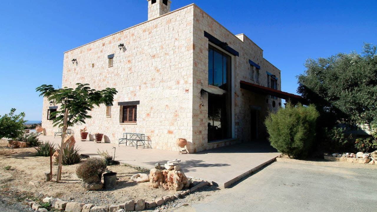 7-bedrooms house in Paphos, Cyprus.