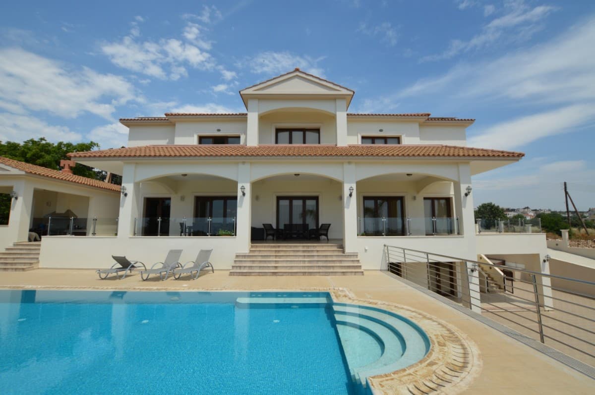 7-bedrooms house in Paphos, Cyprus.