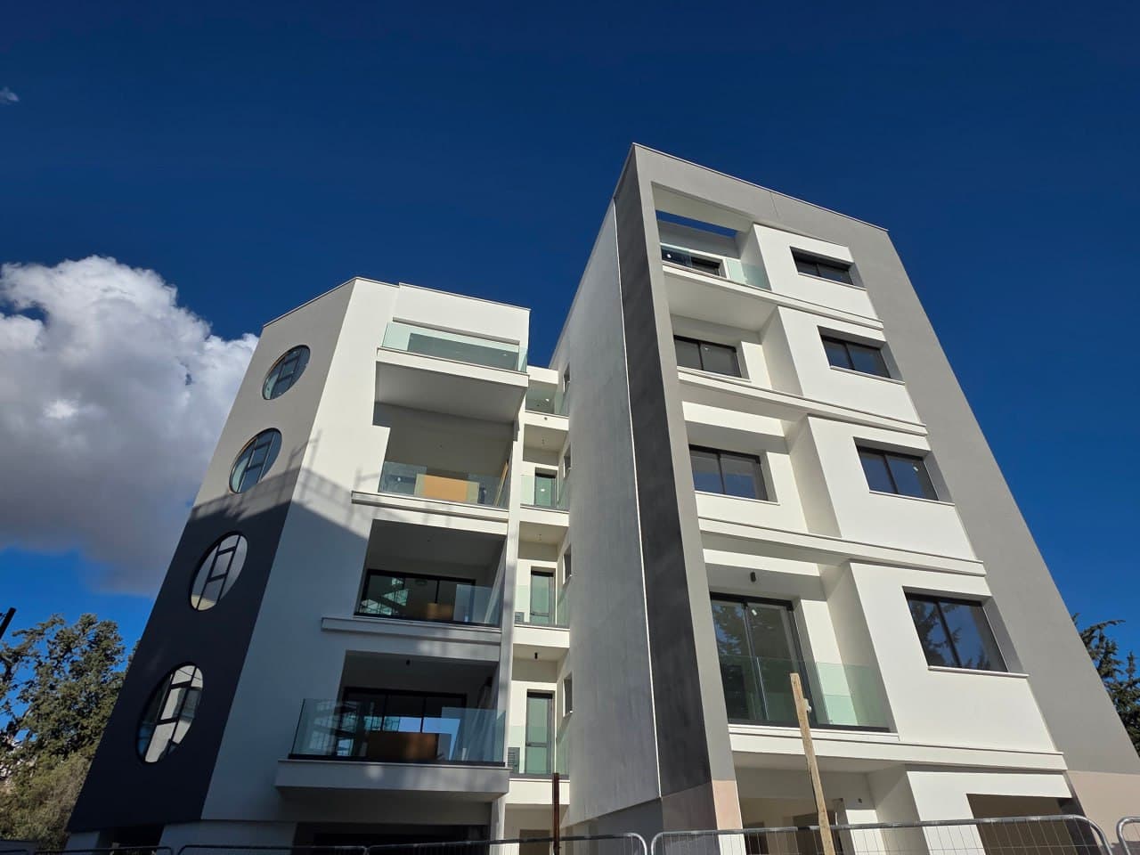 3-bedrooms apartments for long term rent in Limassol, Cyprus
