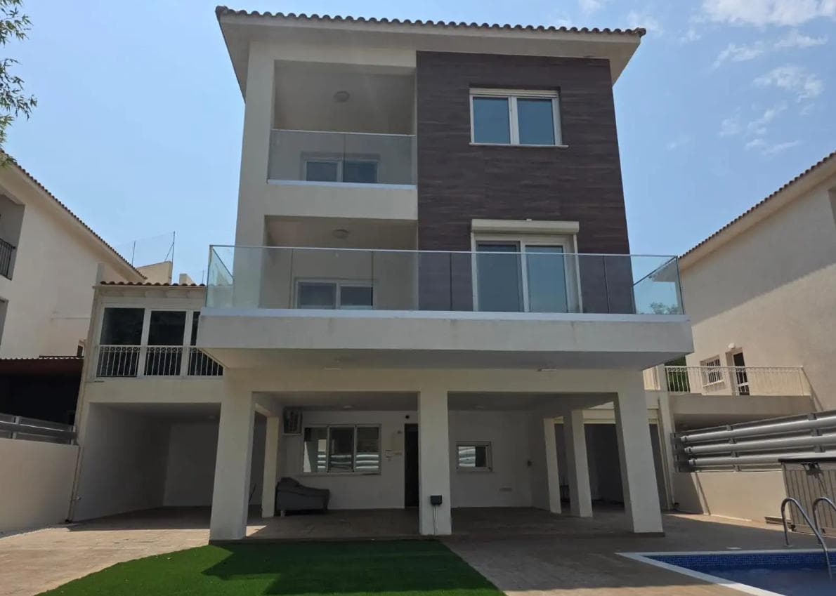 4-bedrooms house for long term rent in Limassol, Cyprus