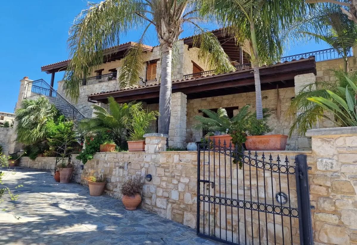 3-bedrooms house for long term rent in Paphos, Cyprus