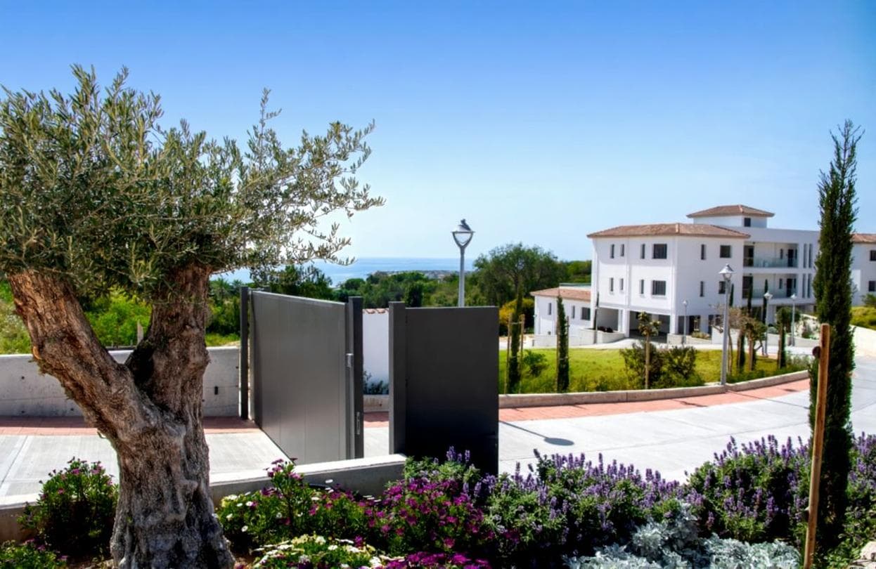 2-bedrooms apartments in Paphos, Cyprus.