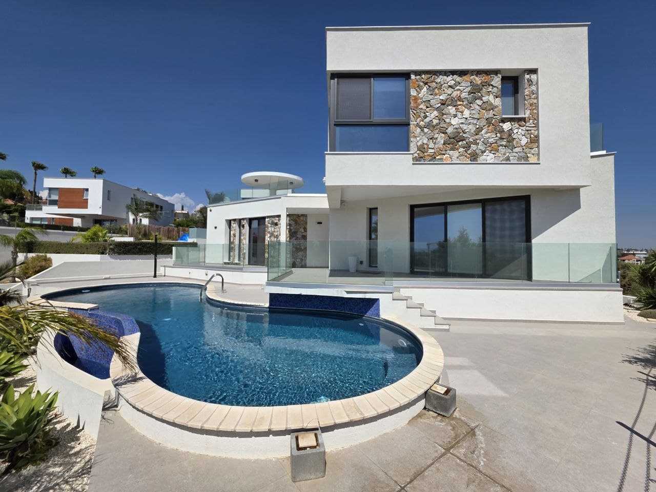 7-bedrooms house for long term rent in Limassol, Cyprus