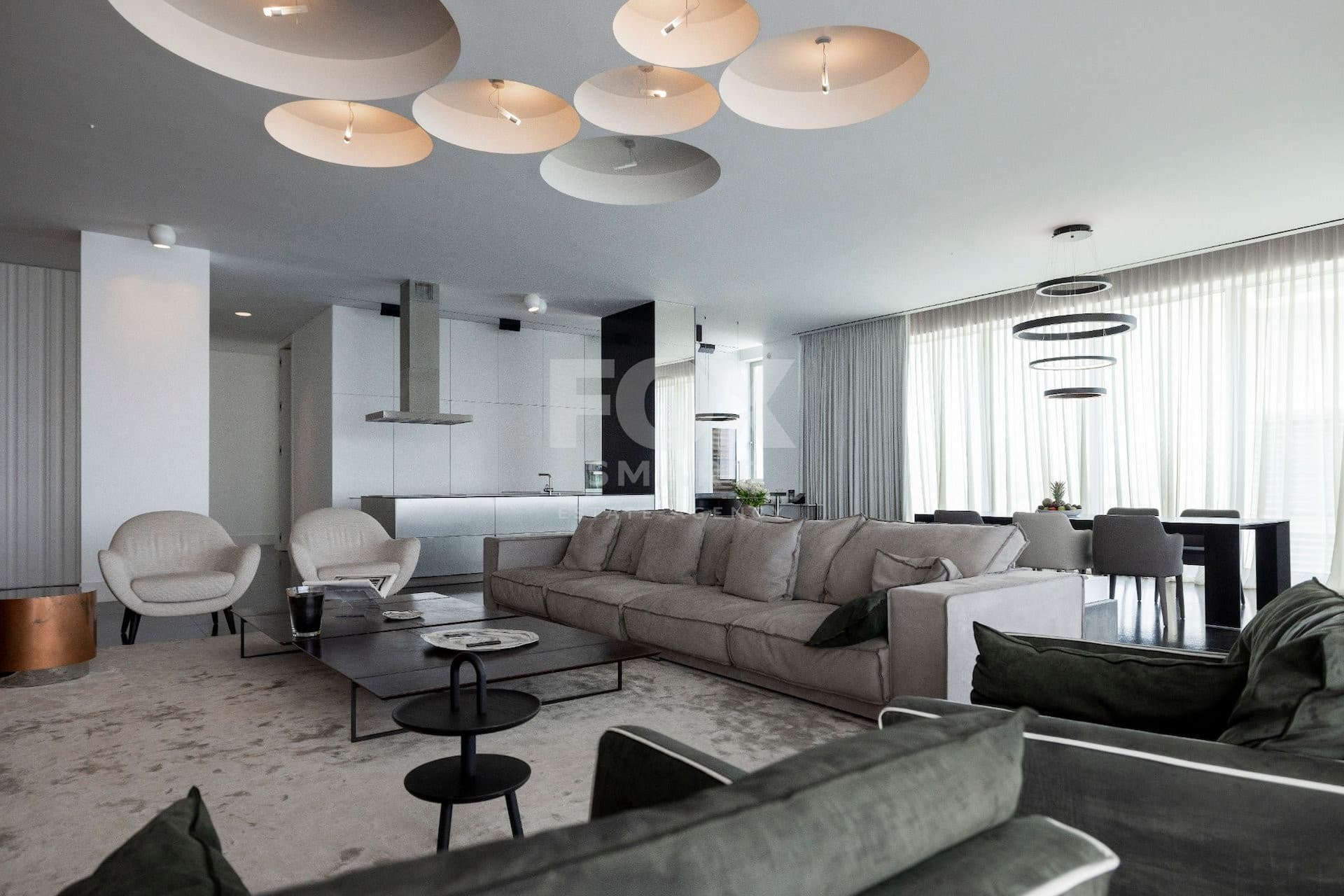 4 Bedroom Apartment for Sale in Limassol, Neapoli