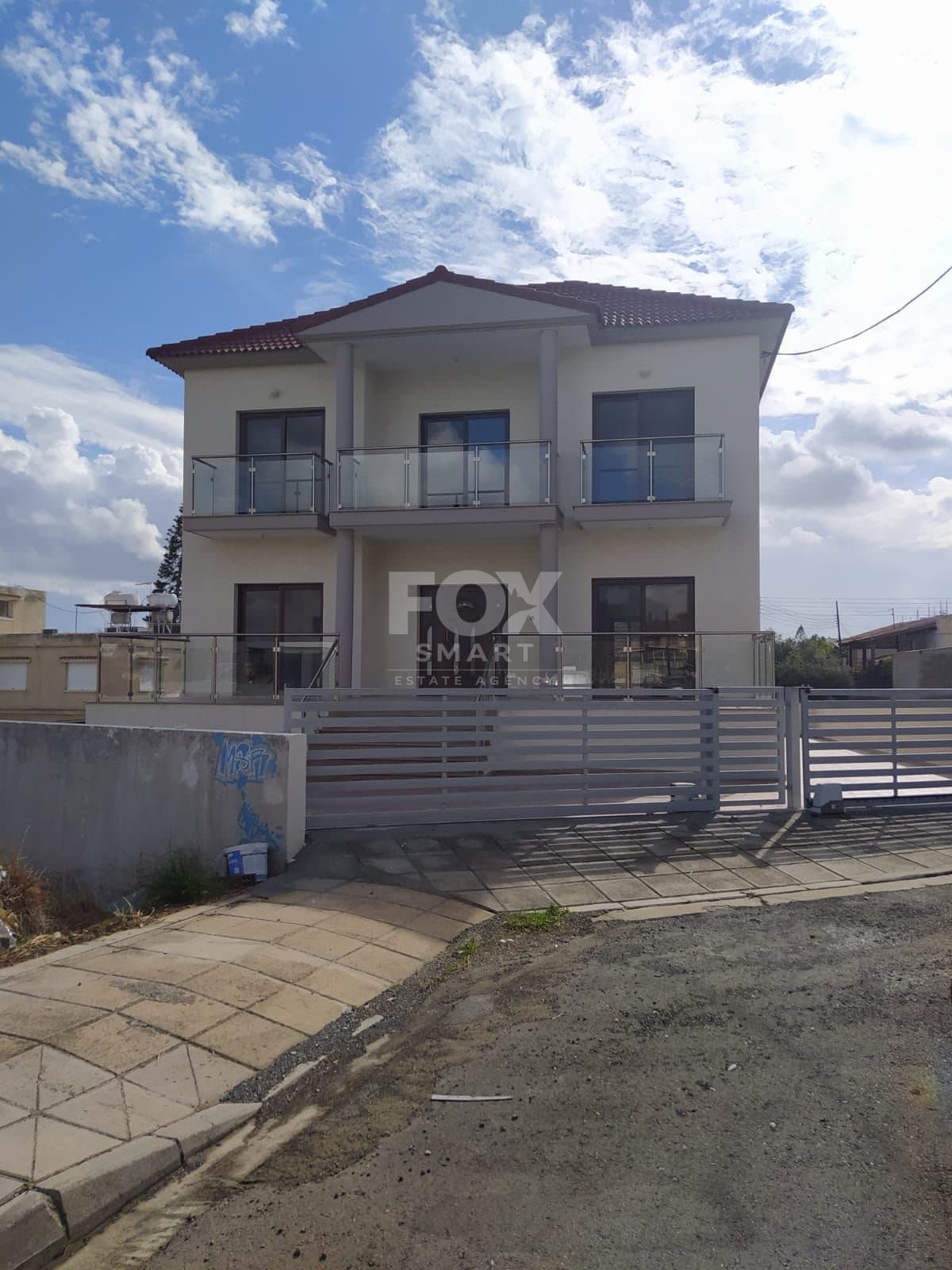 5 Bedroom Detached House for Sale in Limassol, Trachoni