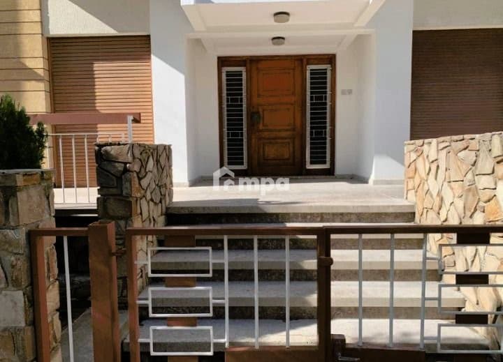 3 Bedroom Apartment