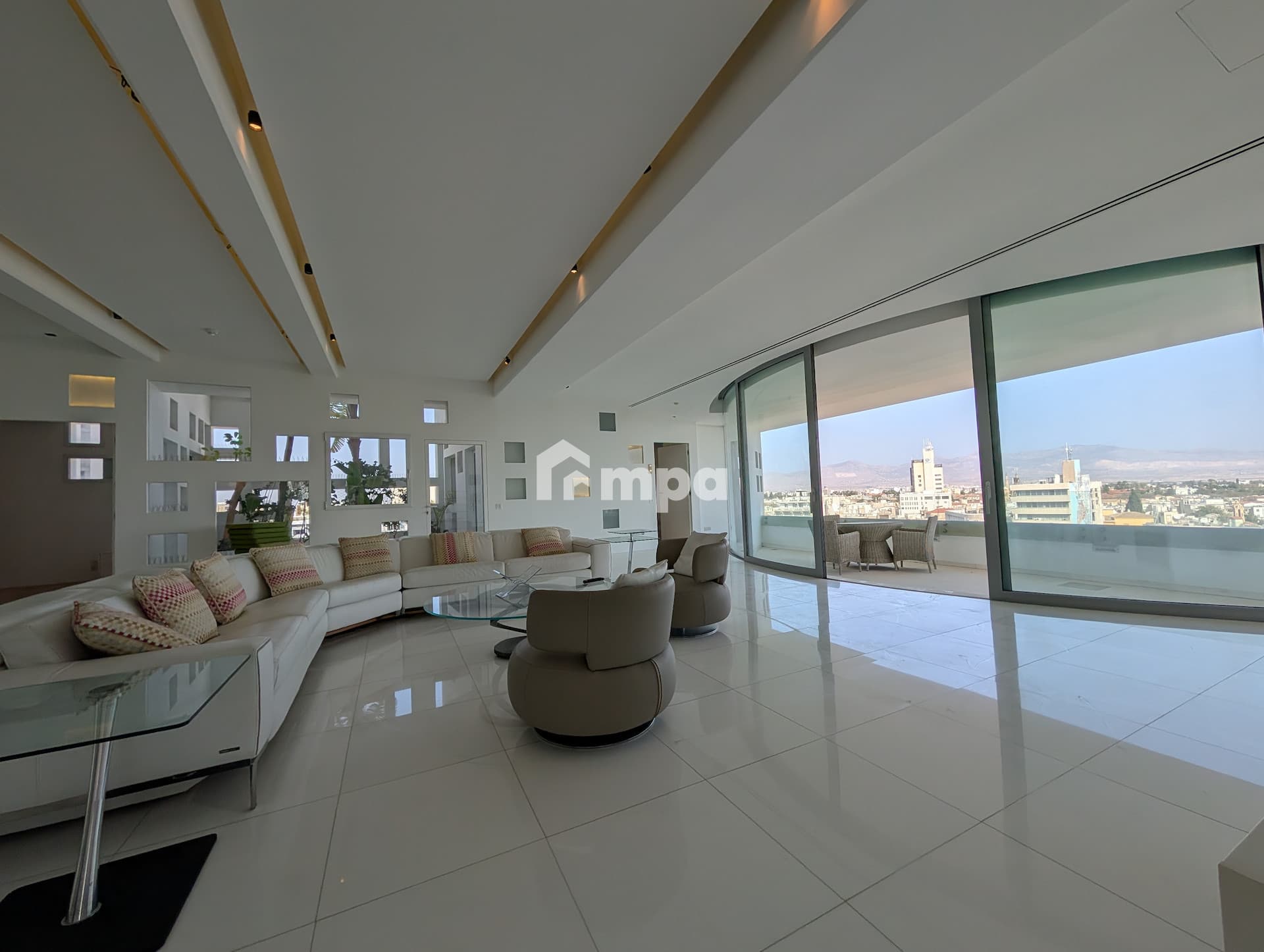 4 Bedroom Apartment