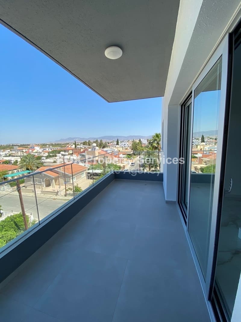 2 Bedroom Penthouse for Rent in Nicosia, Agios Dometios