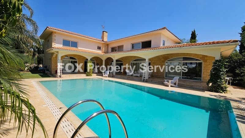 6 Bedroom Detached House for Rent in Nicosia, Makedonitissa