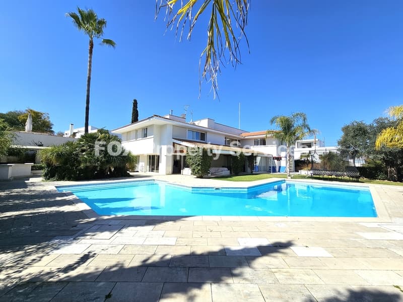 6 Bedroom Detached House for Sale in Nicosia, Egkomi