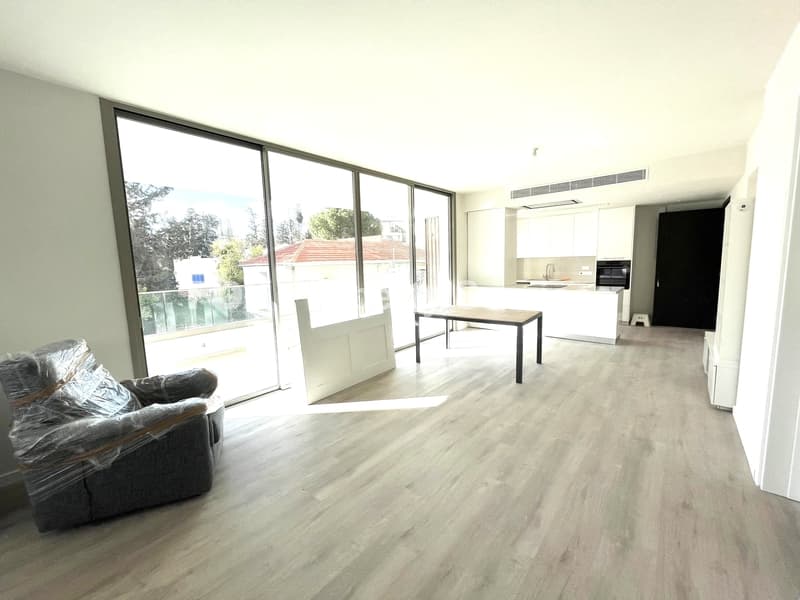 2 Bedroom Standard Apartment for Rent in Nicosia, Agioi Omologites