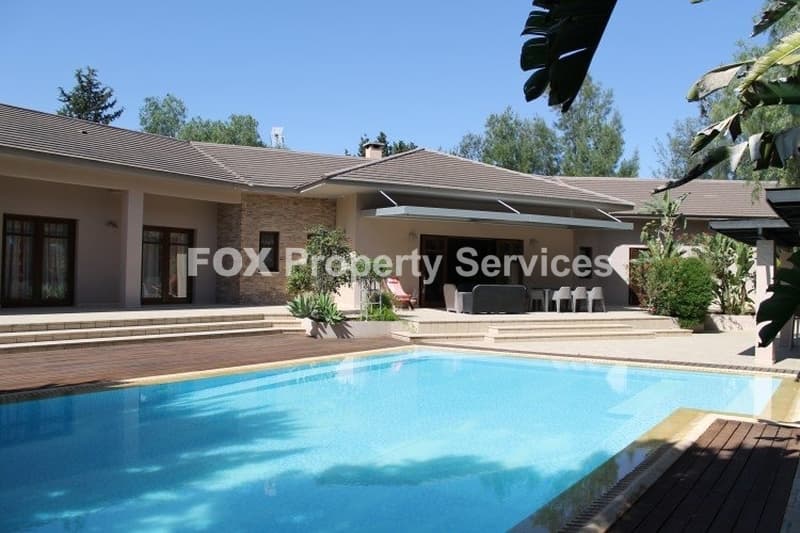 5 Bedroom Detached House for Sale in Nicosia, Latsia