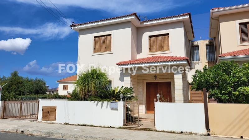 4 Bedroom Semi-Detached House for Sale in Nicosia, Agia Paraskevi