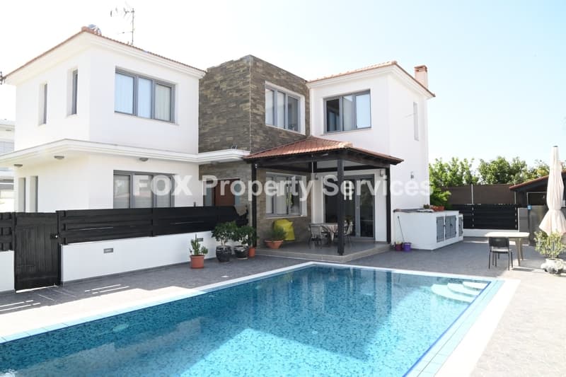 3 Bedroom Detached House for Sale in Nicosia, Latsia
