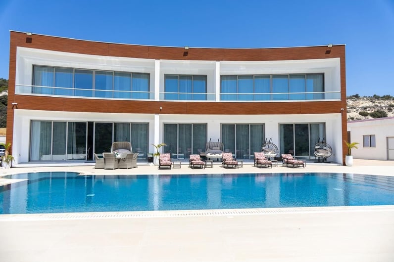 7-bedrooms house for long term rent in Limassol, Cyprus