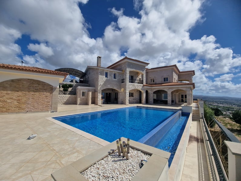 5-bedrooms house for long term rent in Paphos, Cyprus