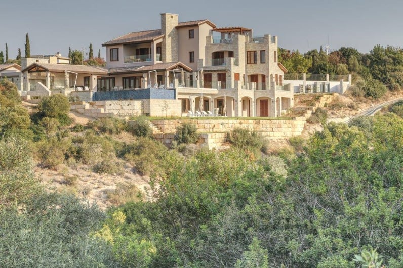 6-bedrooms house in Paphos, Cyprus.