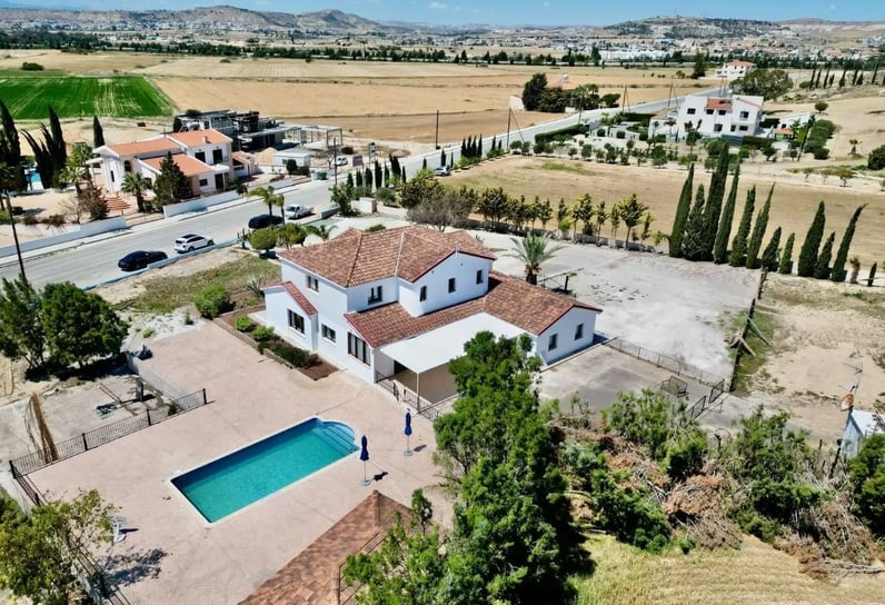 5-bedrooms house for long term rent in Larnaca, Cyprus