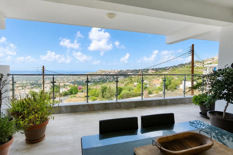 3-bedrooms apartments for long term rent in Paphos, Cyprus