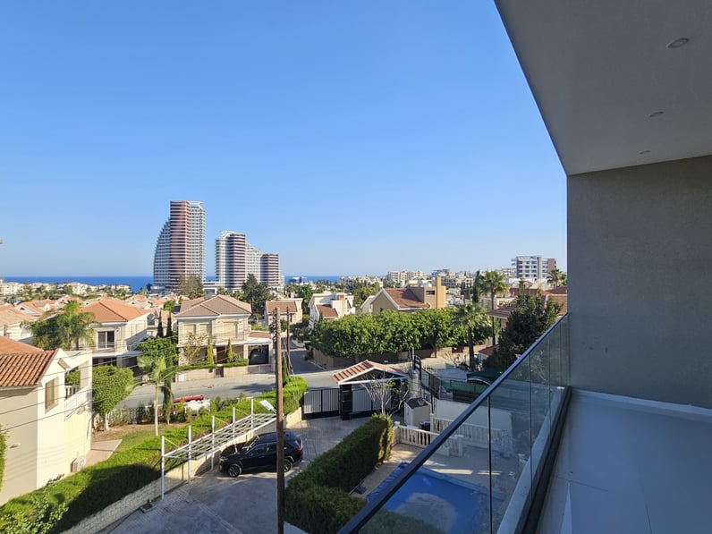 7-bedrooms house for long term rent in Limassol, Cyprus