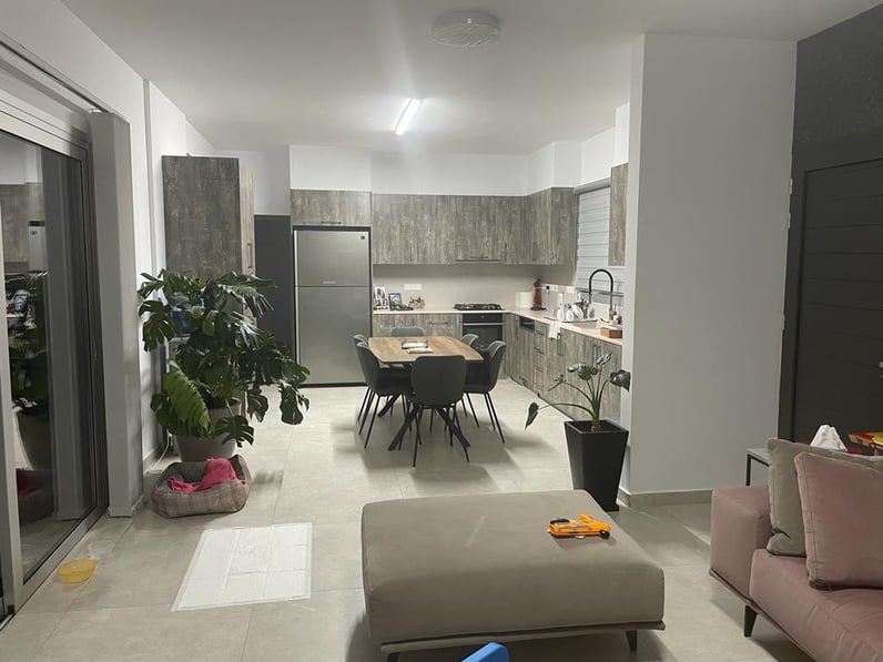 6-bedrooms house for long term rent in Limassol, Cyprus